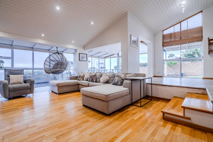 5 Bedroom Property for Sale in Camps Bay Western Cape